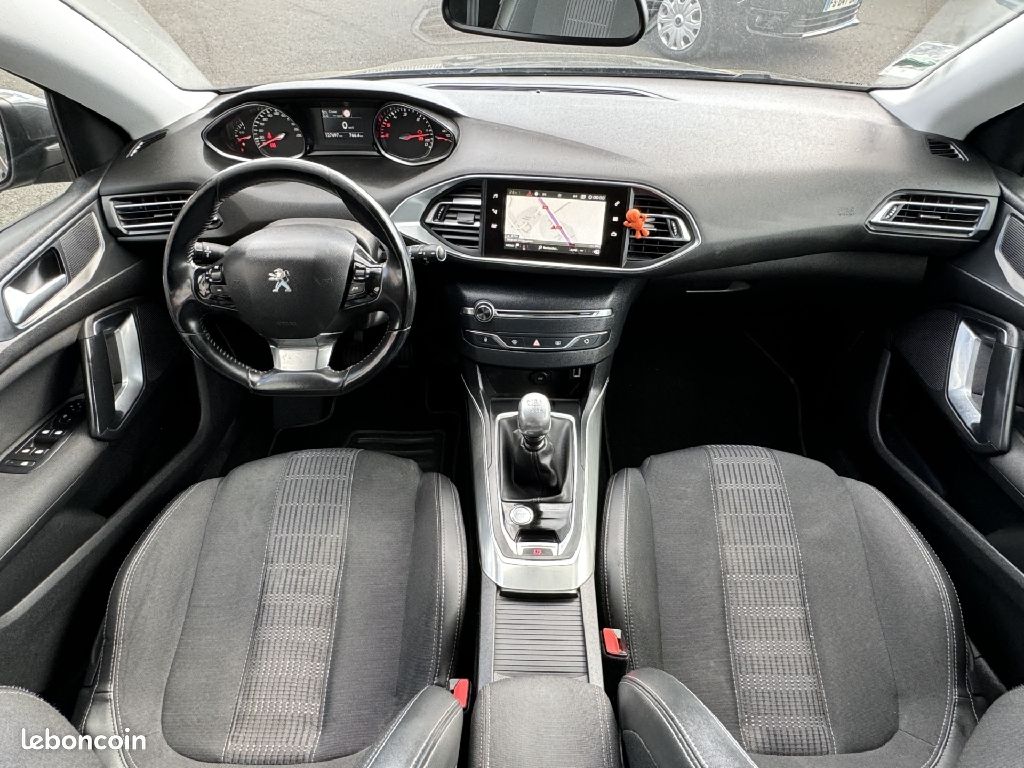 Peugeot 308 BlueHDi 130ch SetS BVM6 Allure (image 5)