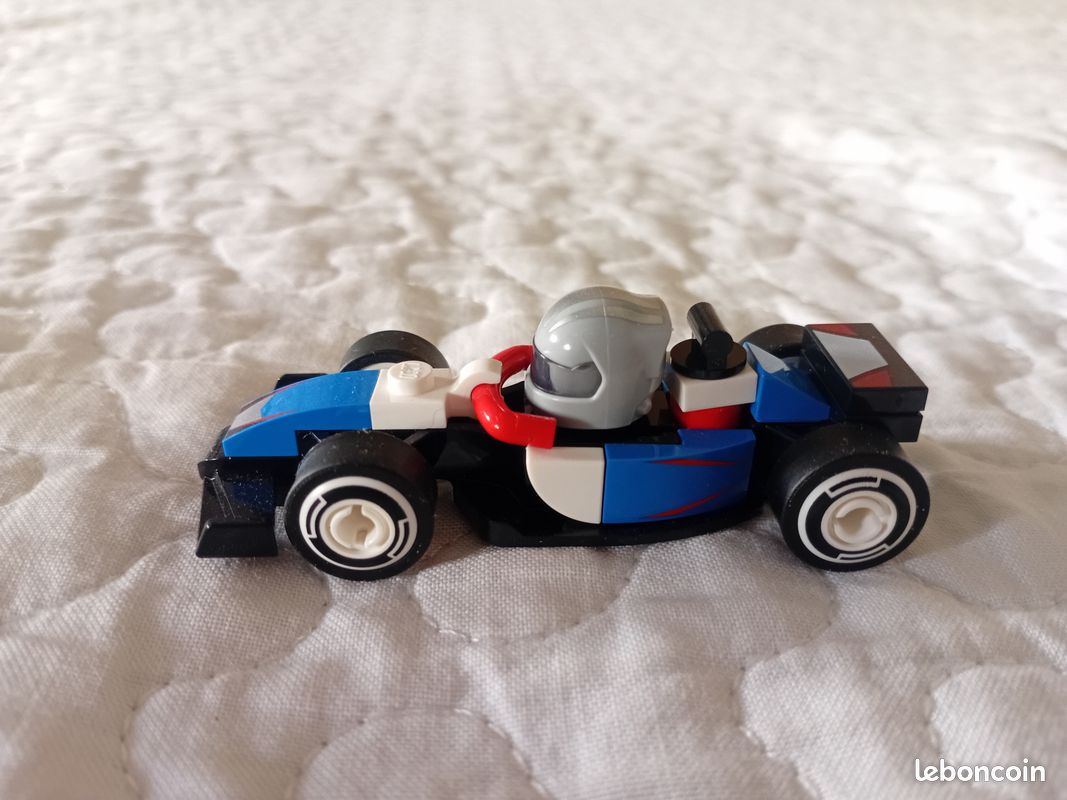Série F1 - VCARB LEGO Minifigures 71049-08 : Series F1 - VCARB (image 1)