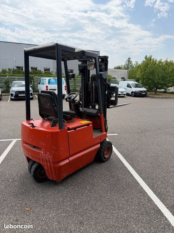 Chariot élévateur Fenwick-Linde (image 3)