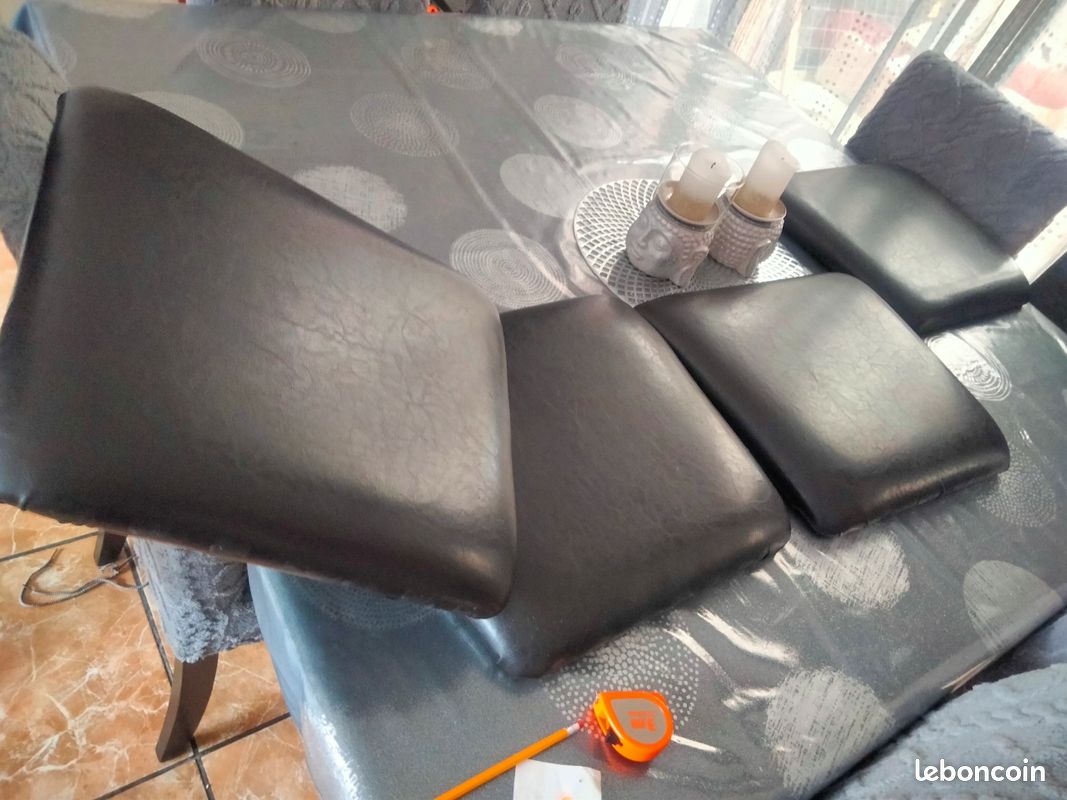 4 dessus de chaise en bois et similicuir matelassé marron (image 2)