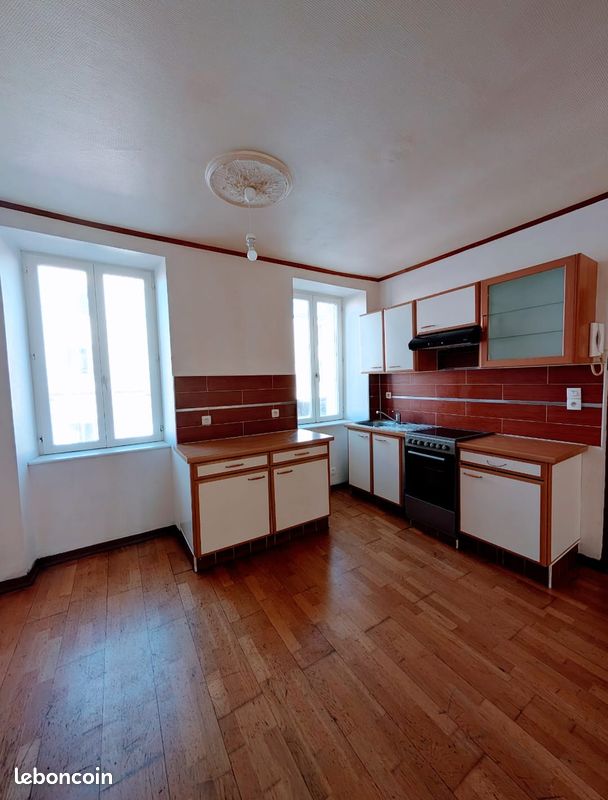 Appartement 2 pièces 51 m² · à Brest · 51 m² · 585 €