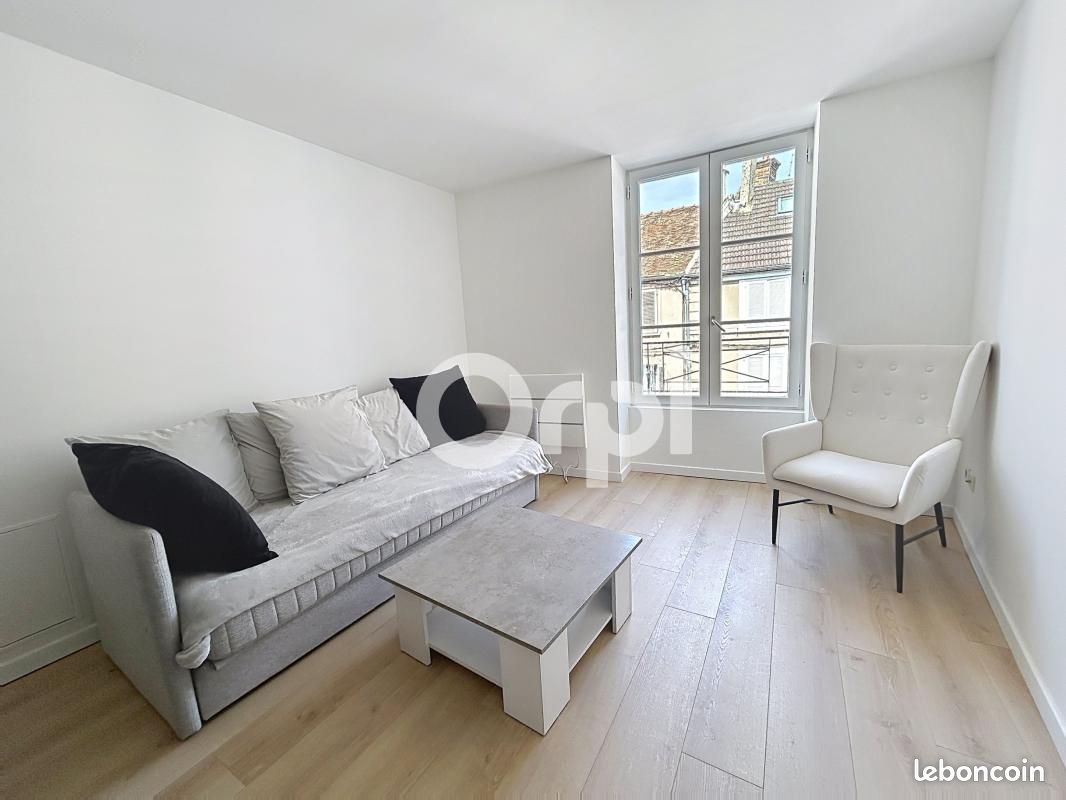 Appartement 2 pièces 37 m² · à Corbeil-Essonnes · 37 m² · 730 €