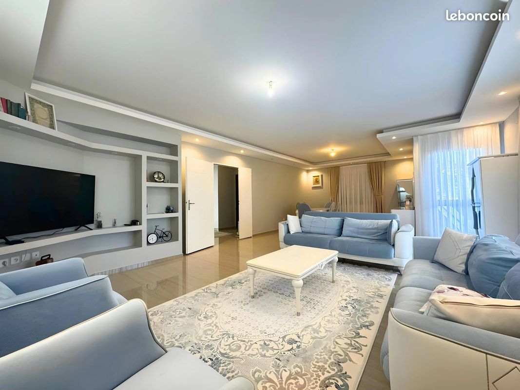 Maison 5 pièces 140 m² · à Longages · 140 m² · 379 900 €