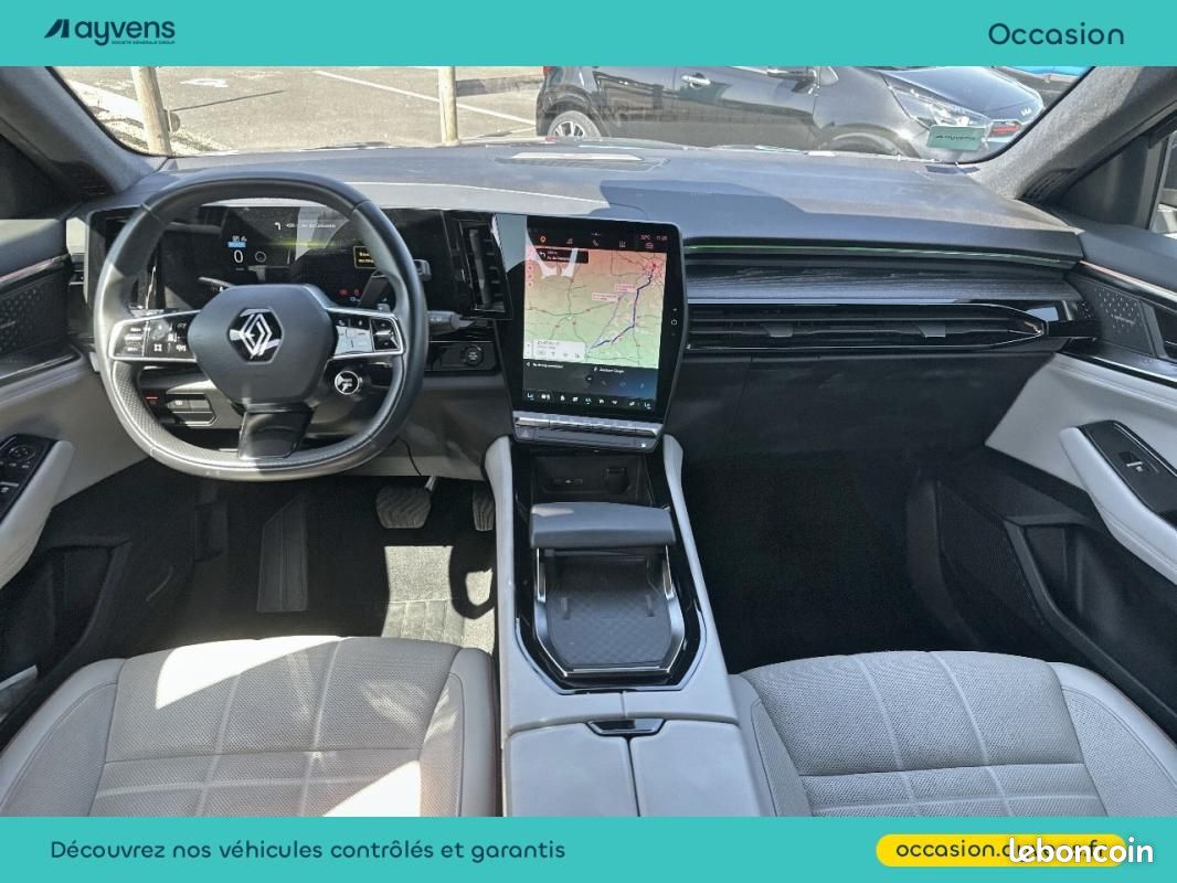 Renault Espace 1.2 E-Tech full hybrid 200ch Iconic (image 11)