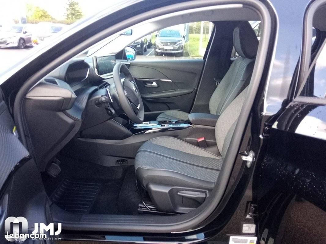 Peugeot 208 Hybrid 110 e-DCS6 Allure (image 9)