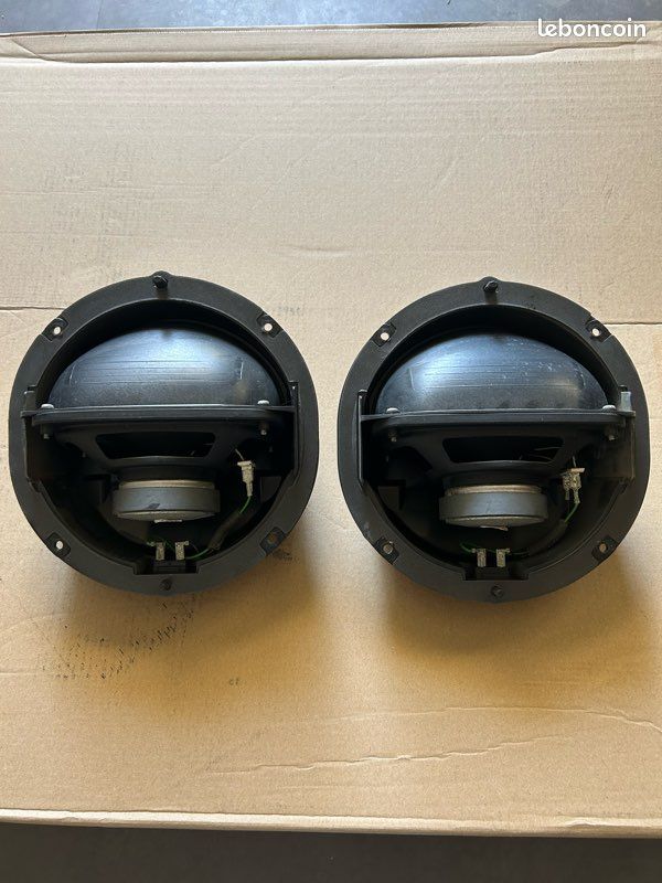 Haut parleur avant Audi a4 b9 (image 2)