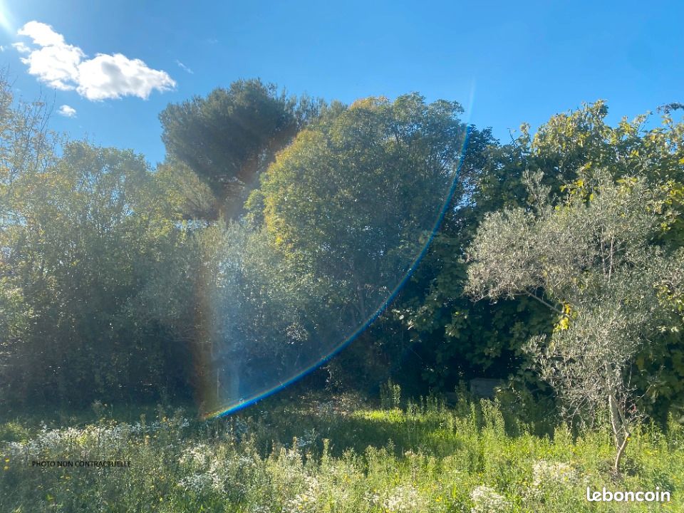 Terrain 650 m² Puyricard · à Aix-en-Provence · 590 000 €