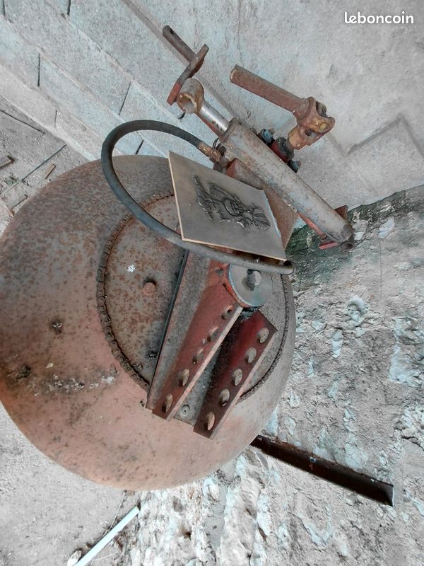 Bétonnière 3 points bennage hydraulique (image 2)
