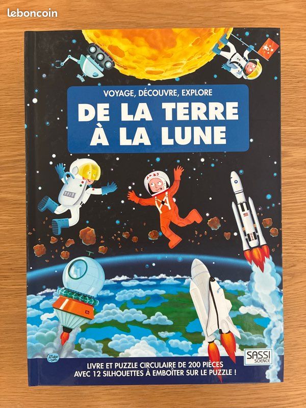 Livre et puzzle circulaire de 200 pièces « De la terre à la lune » (image 1)