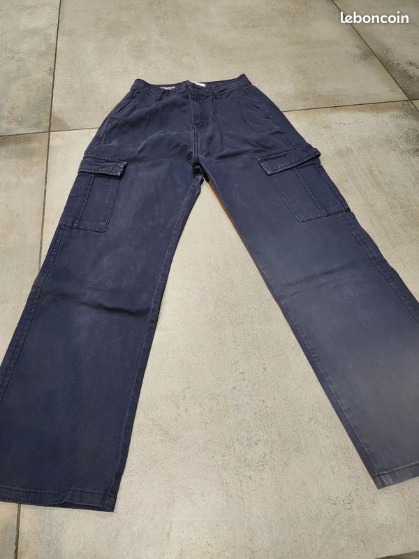Pantalon coupe cargo straight Jennyfer Taille 34 (image 1)