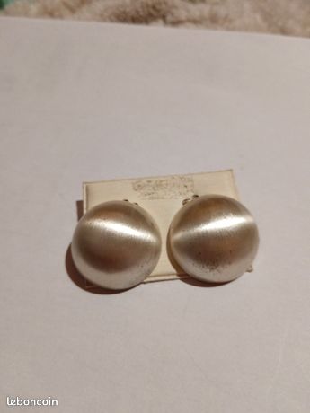 Boucles D'oreilles Clips Vintage Or émail Beige - État Impeccable
