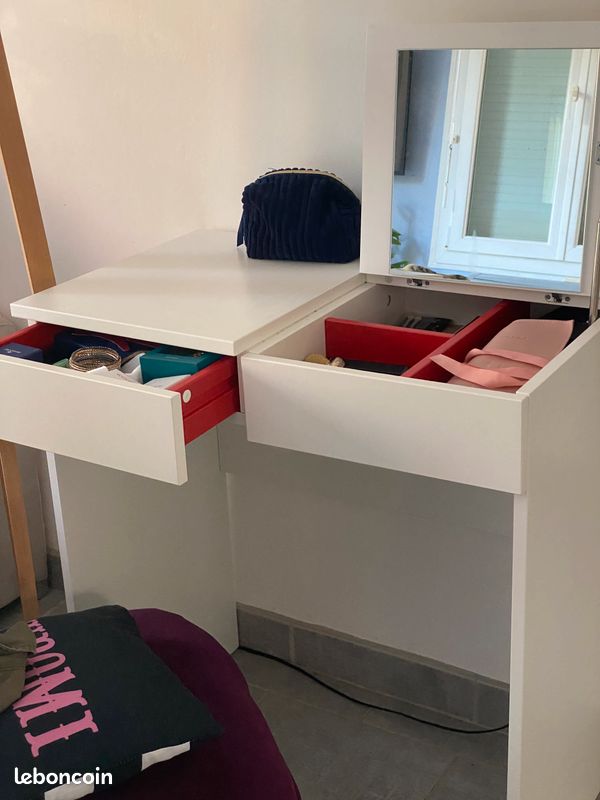 Coiffeuse ikea (image 1)