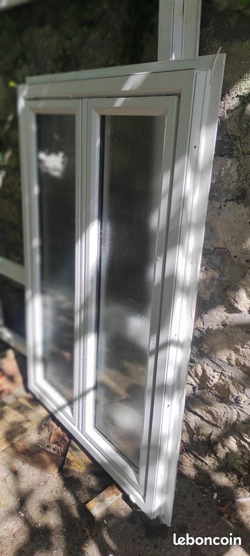 Fenêtre PVC double vitrage verre flouté (image 3)