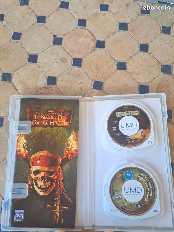 Jeu PSP Pirates Des Caraïbes : Le Secret Du Coffre Maudit - Édition Collector UMD, Très Bon état
