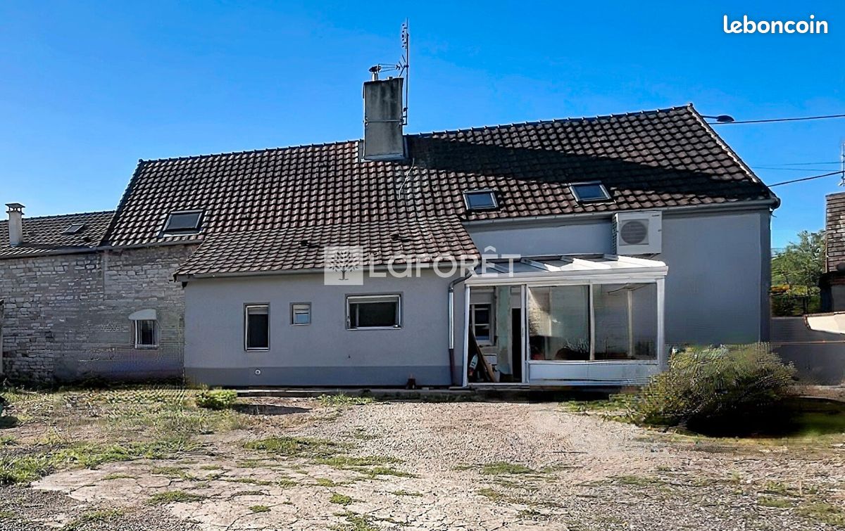 Maison 5 pièces 108 m² · à Lux · 108 m² · 169 000 €