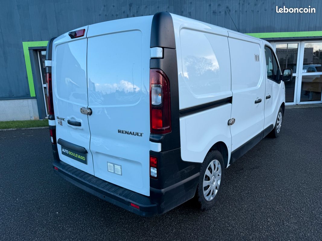 Renault trafic dci grand confort l1h1 11658ht (image 2)