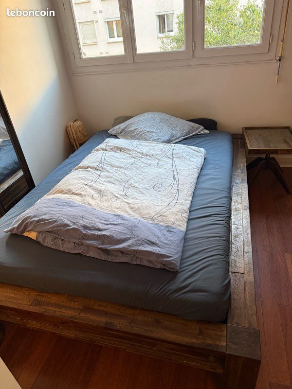 Lit bois massif Hasena + sommier + table - URGENT avant mercredi (image 1)