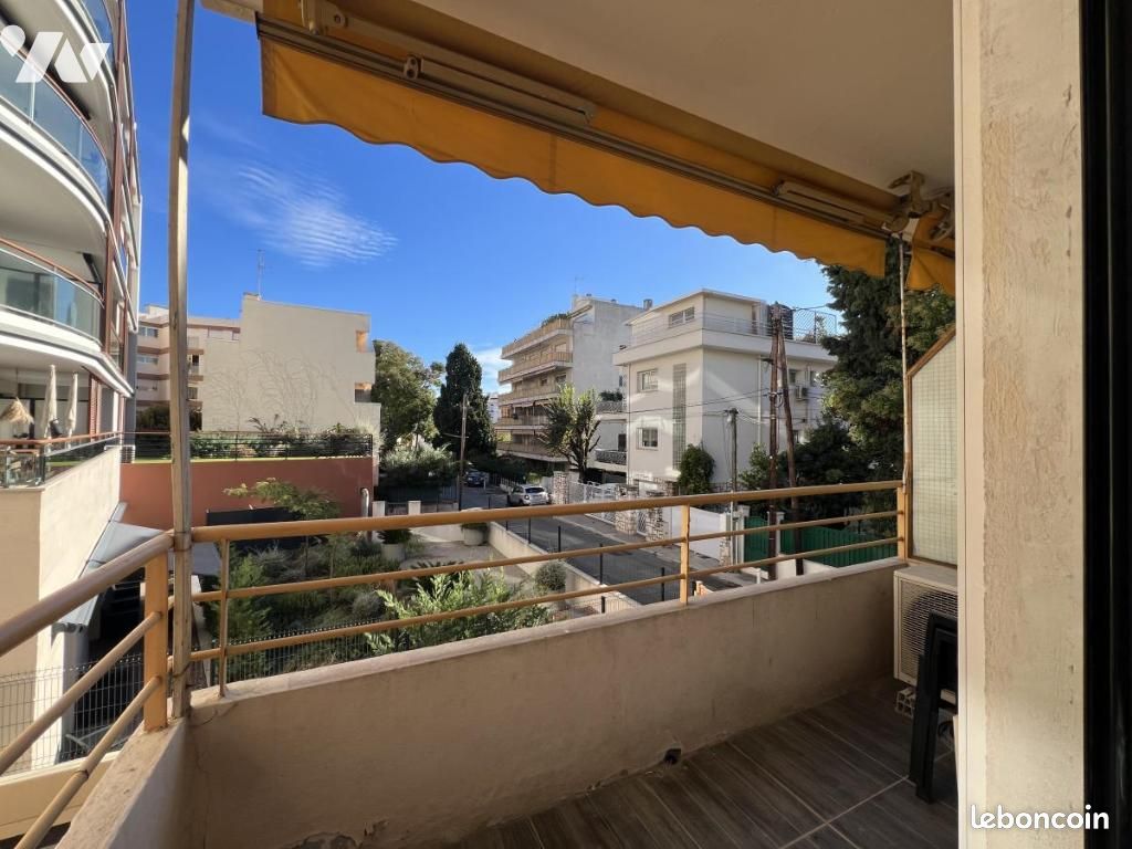 Appartement 2 pièces 37 m² · à Antibes · 37 m² · 225 000 €