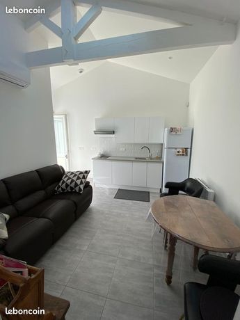 (Se puede compartir) Logement T2 neuf à louer à l'année en plein Centre Ville