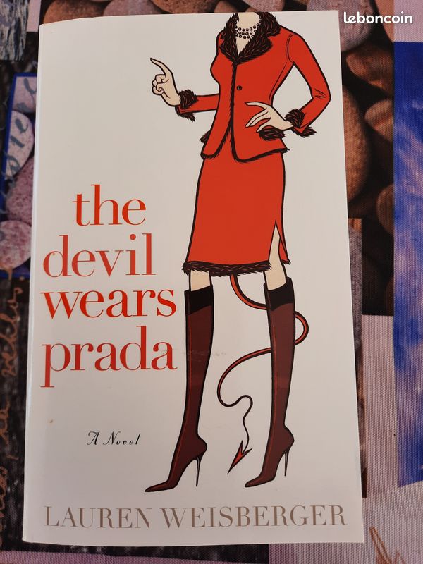 Livre en anglais THE DEVIL WEARS PRADA (image 1)