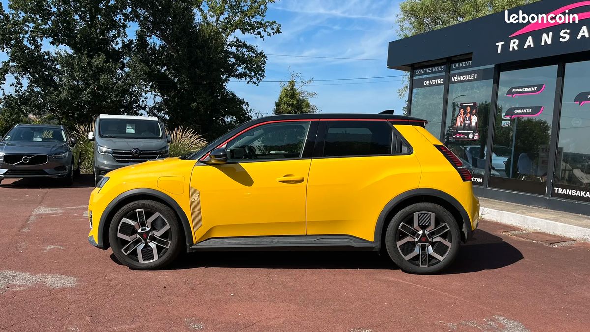 Renault 5 E-TECH 150ch autonomie confort Techno / FAIBLE KILOMÉTRAGE (image 8)