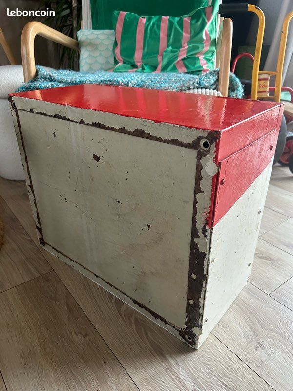 Caisse métal décorative (image 3)