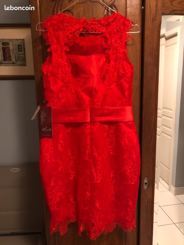 Robe de cocktail rouge (image 2)