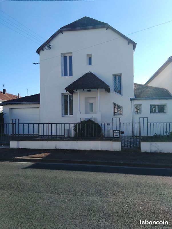 Maison 4 pièces 90 m² · à Châtellerault · 90 m² · 880 €/mois