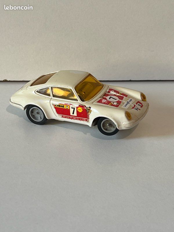 La Porsche 959 blanche miniature Artin pour circuit slot-racing au 1/43e