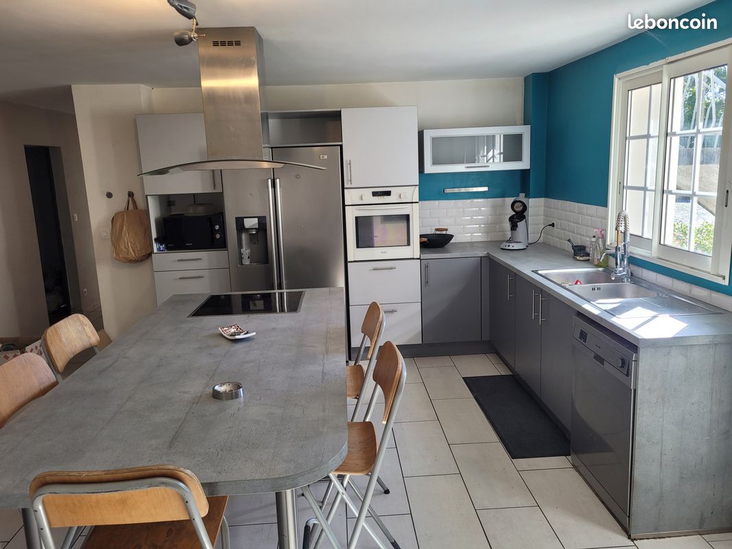 Maison 8 pièces 208 m² (image 1)