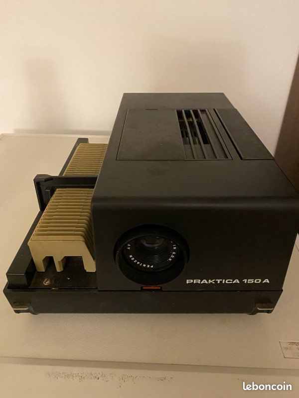 Projecteur Diapositives Praktica 150 Á - Photo, audio & vidéo