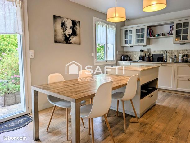 Maison 7 pièces 208 m²