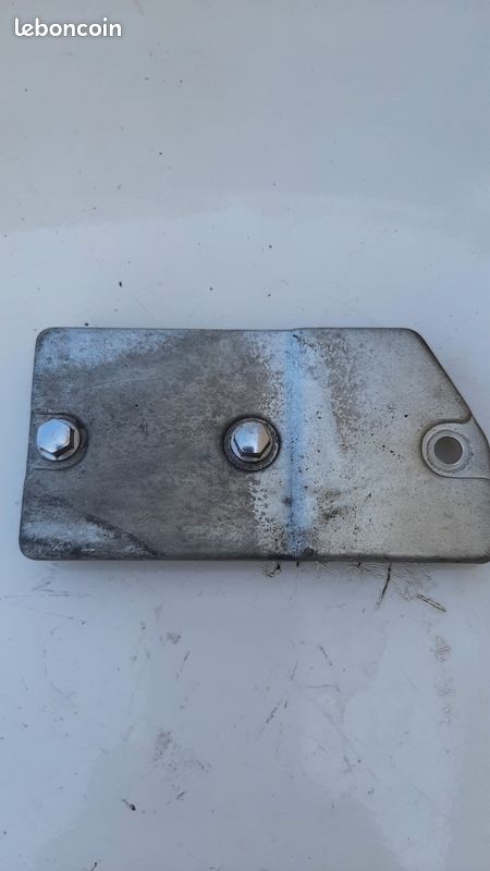 Cache moteur zx7r (image 1)