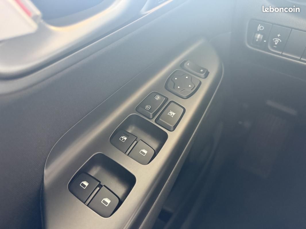 Hyundai Kona 1.0 T-GDI 120CH CREATIVE (image 20)