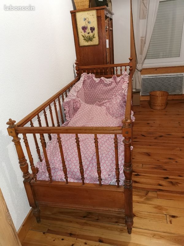 Lit bébé très ancien (image 4)