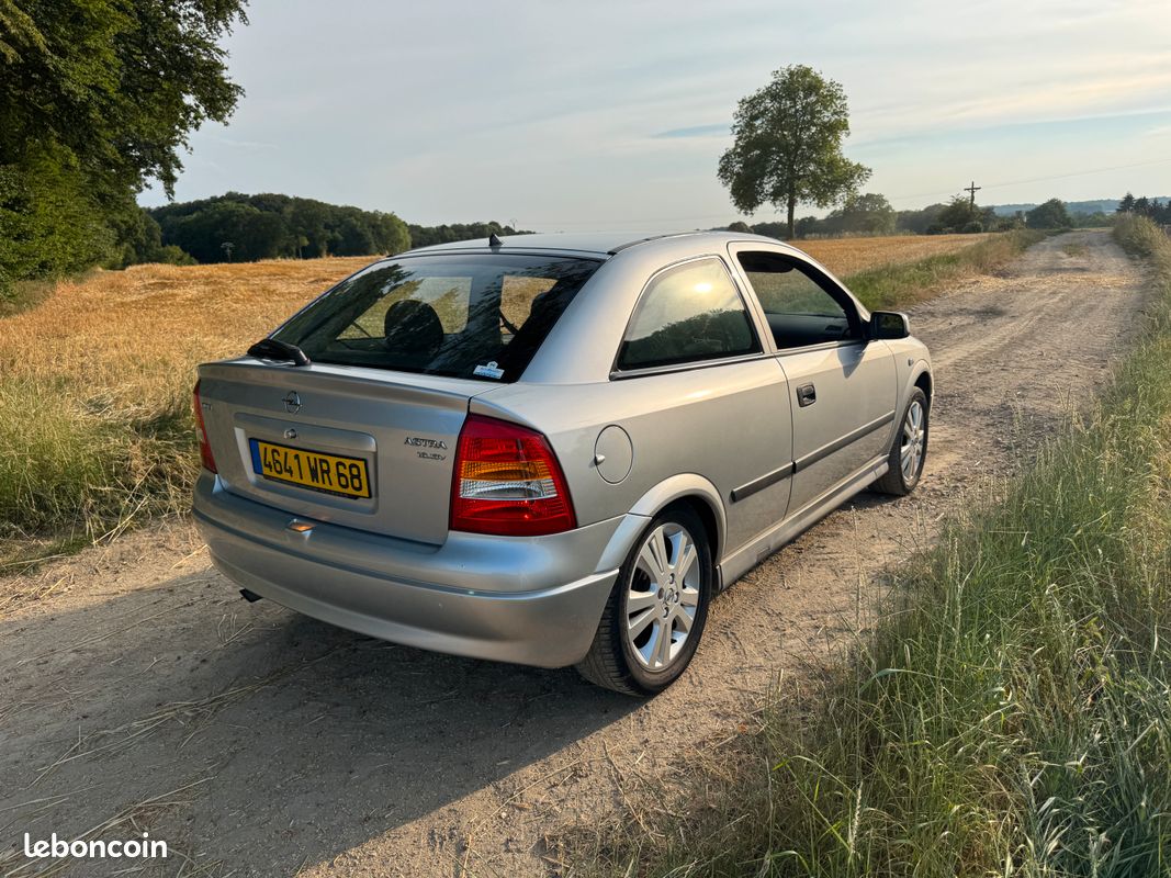 Opel ASTRA G coupé 1.6 16S 100ch 1ERE MAIN (image 2)