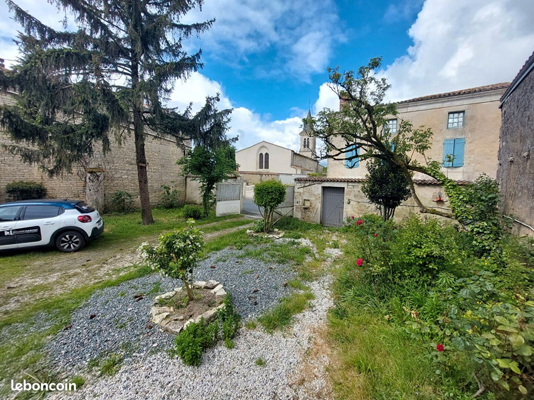 Maison 4 pièces 99 m² - La Rochénard 79270 (image principale 8)
