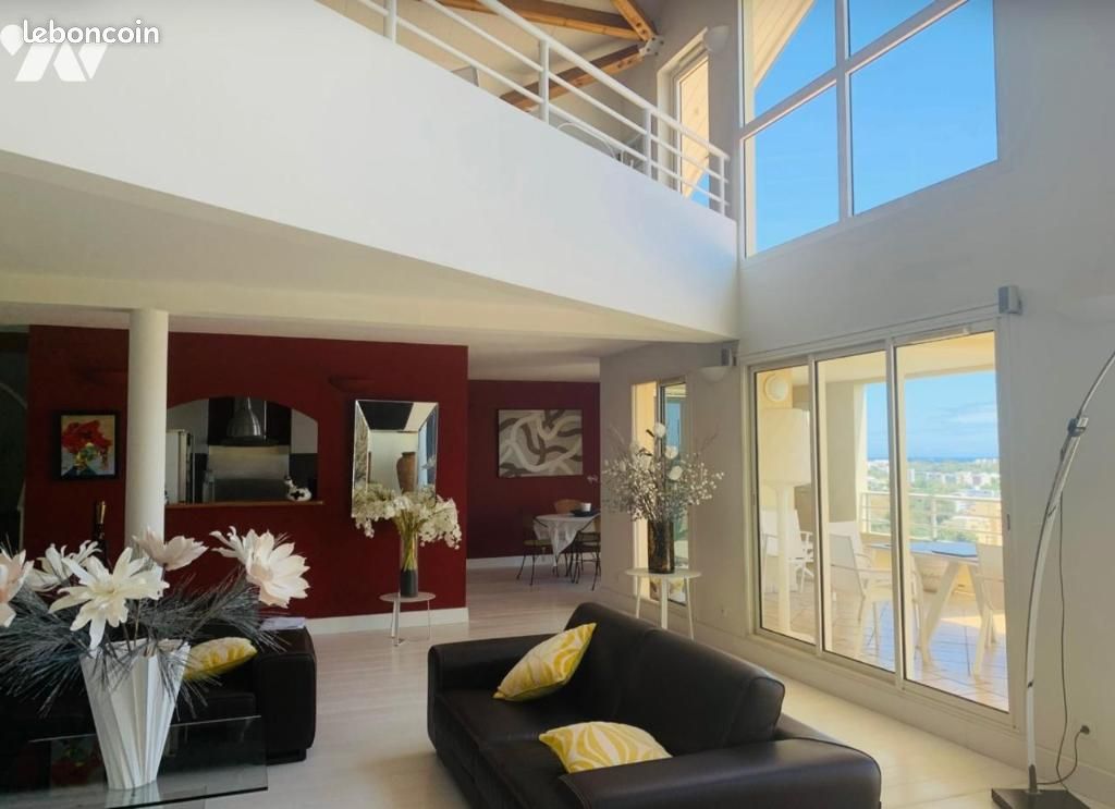 Appartement 4 pièces 278 m² · à Saint-Denis · 278 m² · 590 000 €