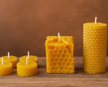 Bougies Naturelles Cire Abeille 100% Lot 4 Bougies En Cire D'Abeille Naturelle - Lot De 4 | Parfum Miel, Longue Durée, Purifie L'Air - Pour Noël Ou Ambiance Cire D'abeille