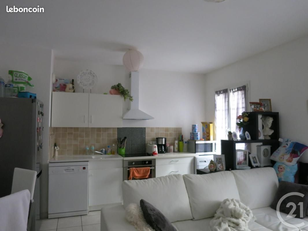 Appartement 2 pièces 47 m² · à Brie-Comte-Robert · 47 m² · 825 €/mois
