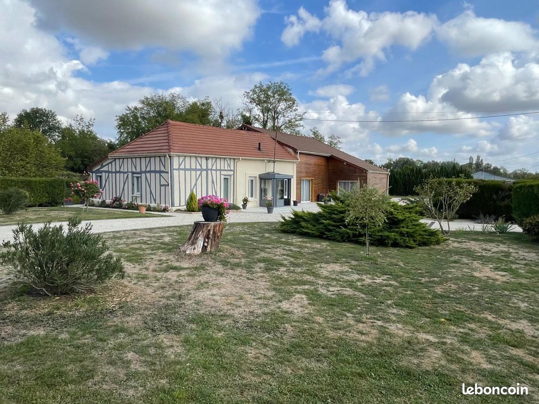 Maison 7 pièces 218 m² · à Blaincourt-sur-Aube · 218 m² · 307 000 €