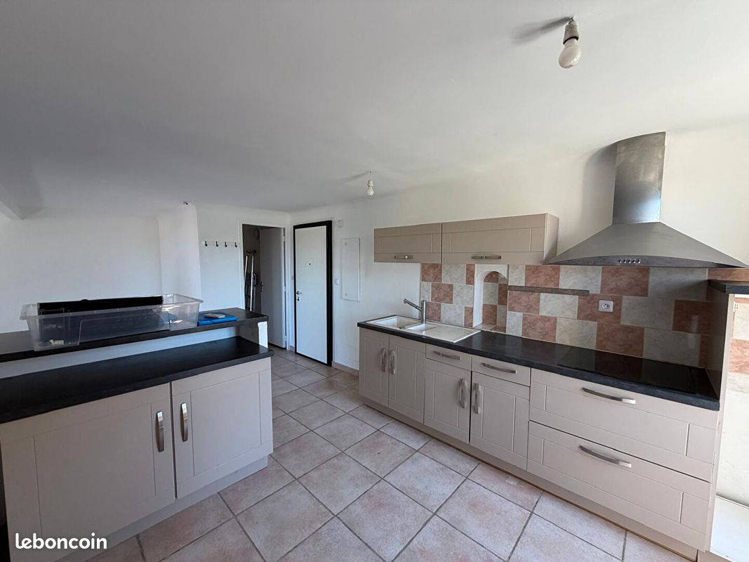 Appartement 3 pièces 71 m² · à Entraigues-sur-la-Sorgue · 71 m² · 797 €/mois