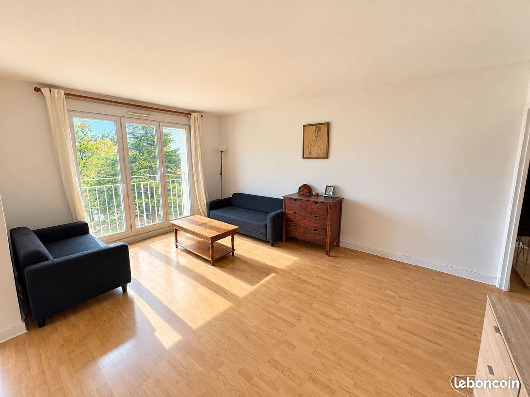 Appartement 3 pièces 84 m² · à Épinay-sur-Seine · 84 m² · 185 000 €