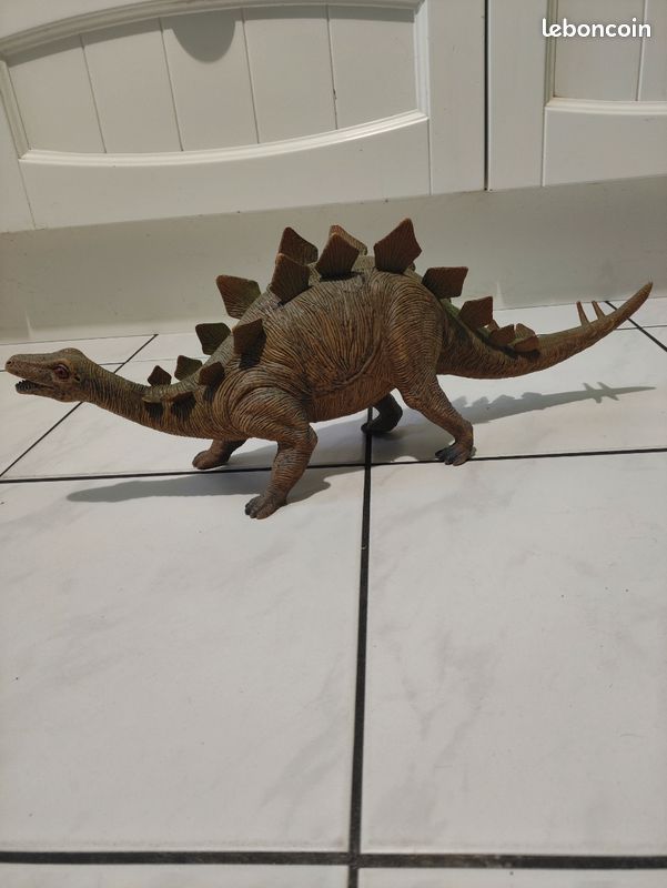 Figurine dinosaure (image 2)