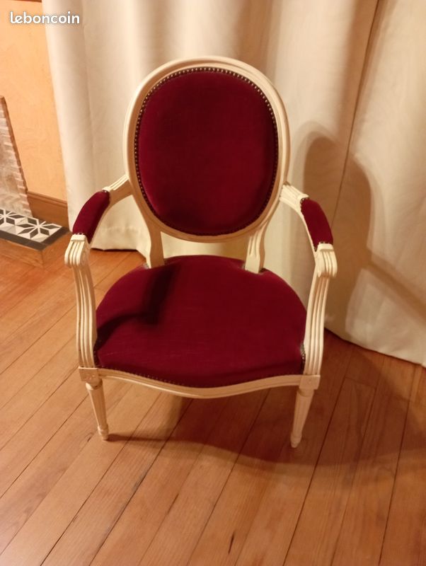 Fauteuil cabriolet style Louis XVI (image 1)