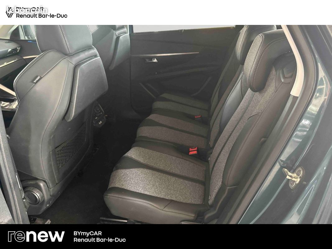 PEUGEOT 5008 PureTech 130ch S&S EAT8 Allure (image 12)