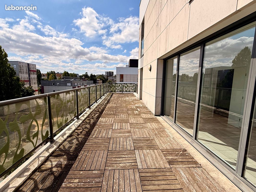 Appartement 4 pièces 101 m² · à Hérouville-Saint-Clair · 101 m² · 1 096 €