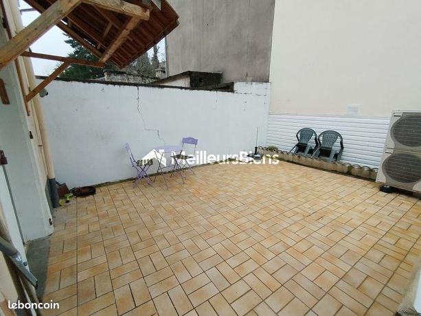 https://img.leboncoin.fr/api/v1/lbcpb1/images/7a/71/e3/7a71e3dac0583b54de843272104dbe844c2ffe96.jpg?rule=ad-image