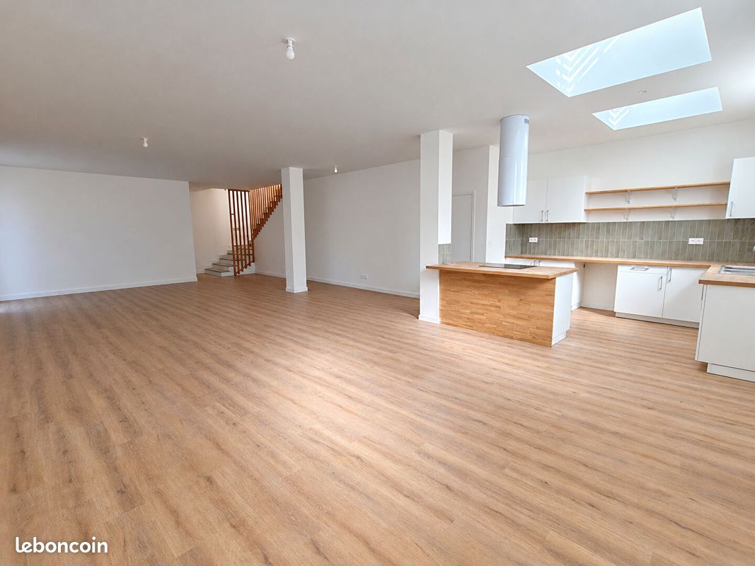 Appartement 6 pièces 172 m² · à Fontenay-sous-Bois · 172 m² · 2 590 €/mois