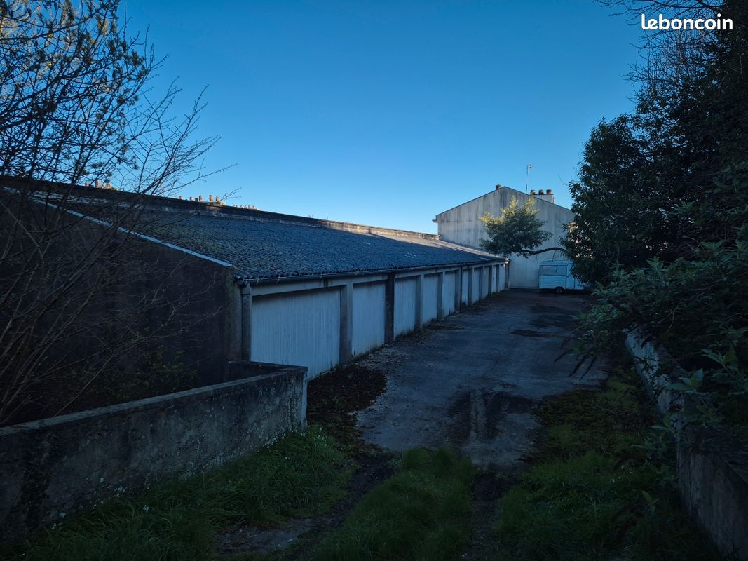 Loue garage Morlaix · 80 €/mois